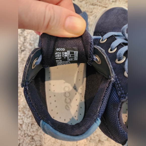 Ecco Toddler Shoes - Picture 4 of 10